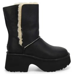 Esmee Women
