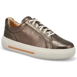 Hollyhock Walk Women