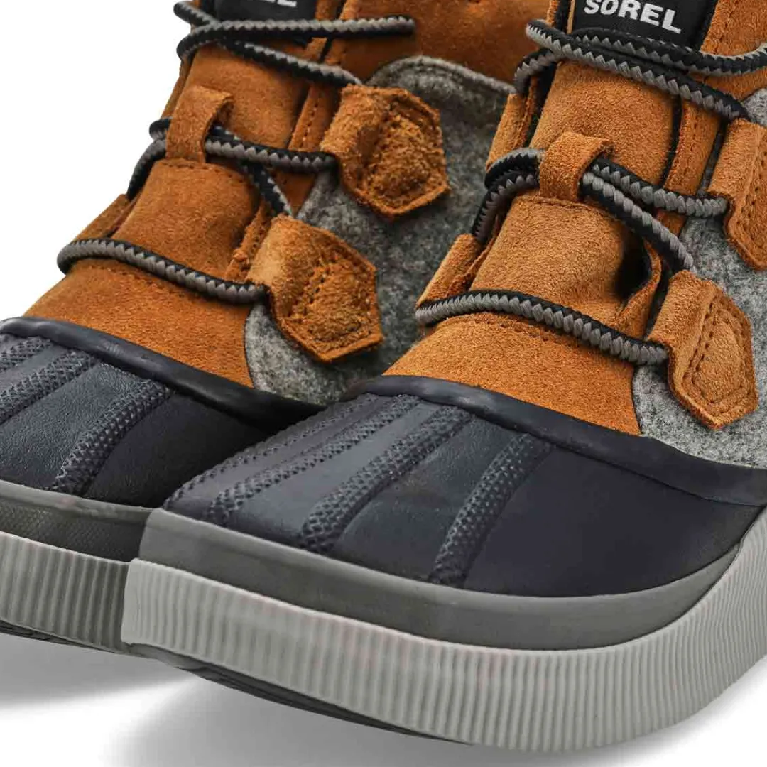 Out 'N About IV Classic Women